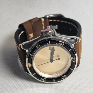 Modified Seiko SKX007 diver watch with custom dial and bezel