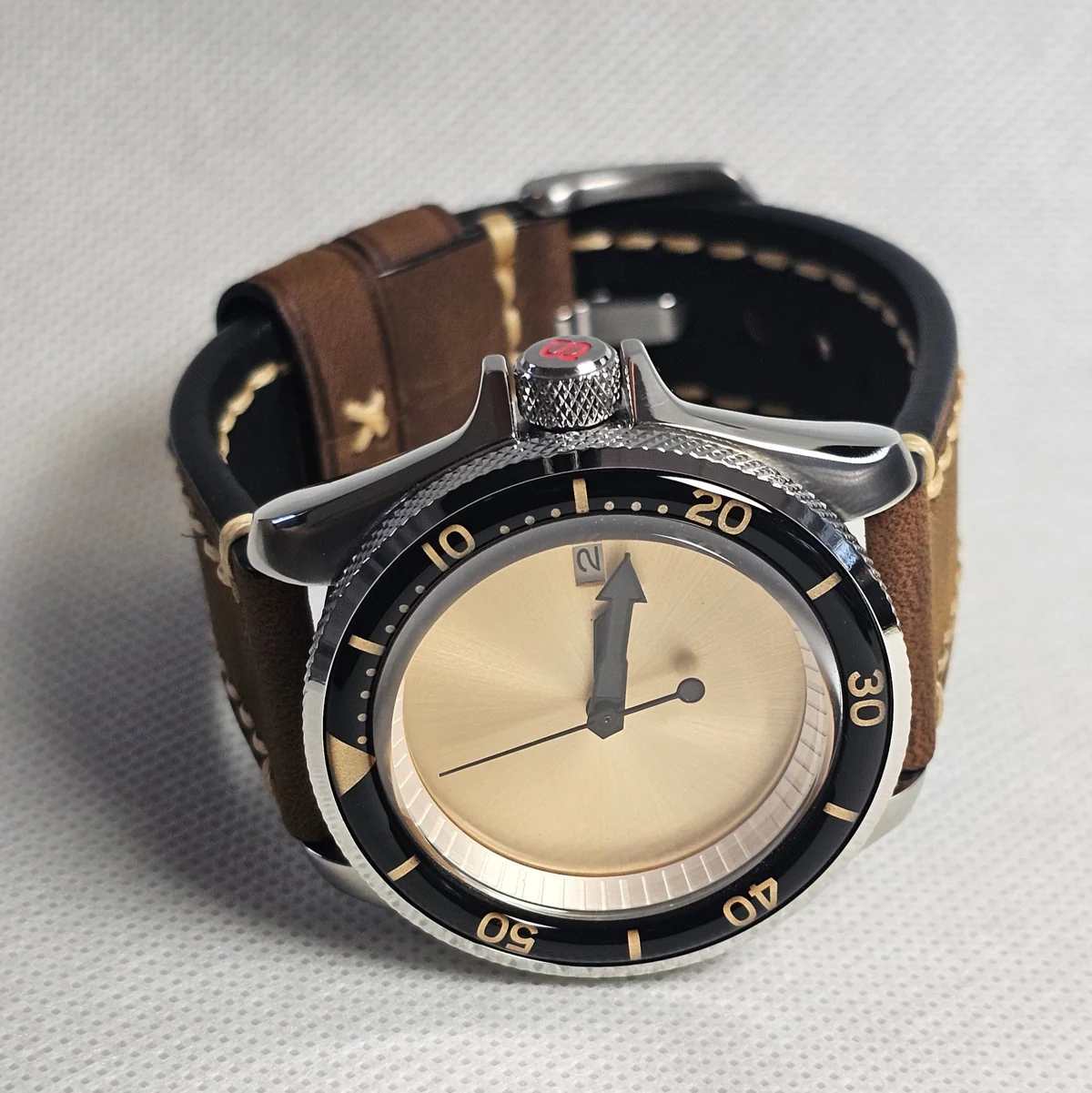 Modified Seiko SKX007 diver watch with custom dial and bezel